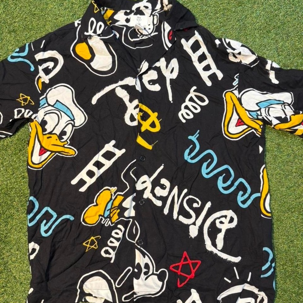 Disney x H&M Donald Duck black button up shirt Size S #disney #ducktales